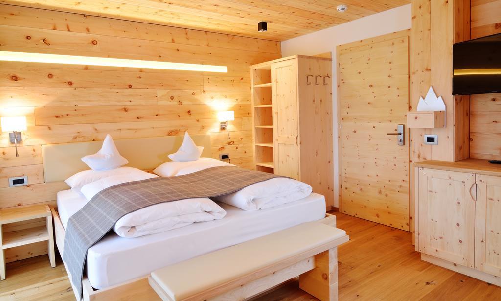 Chalet Elisabeth Dolomites Alpin & Charme 호텔 셀바디발가르디나 객실 사진